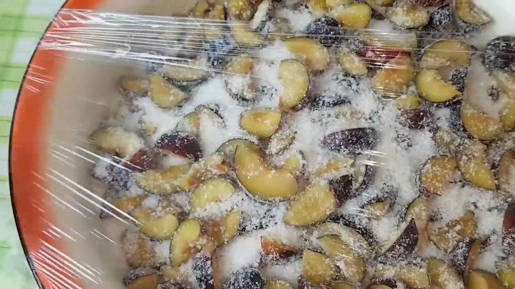 chop the plum and mix it with sugar