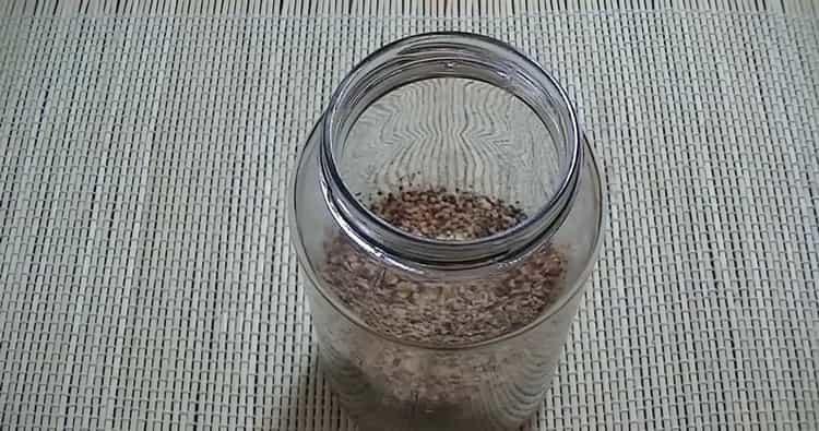 Prepare the ingredients for cooking.