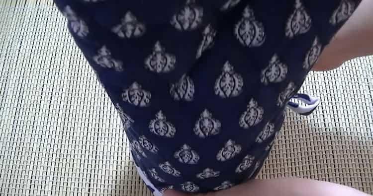 Prepare the ingredients for cooking.