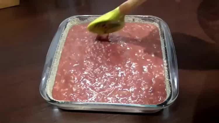 To prepare the dish, pour the dough