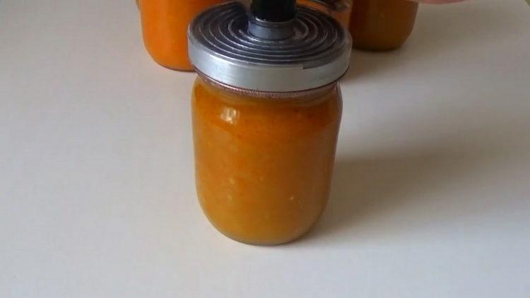 Delicate squash caviar with mayonnaise for the winter