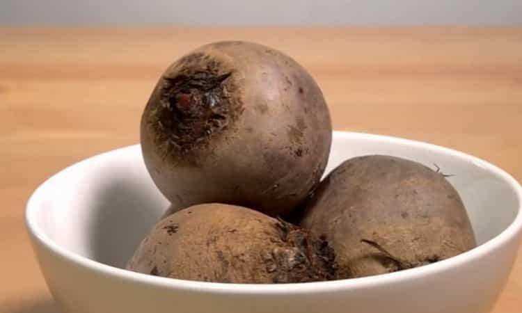 How to cook beets in a pan