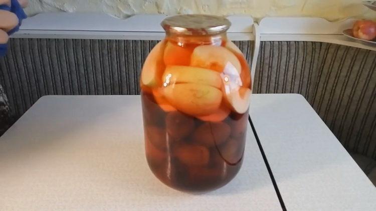 Delicious stewed plums and apples