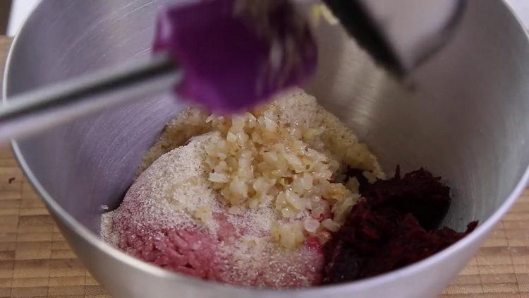 Toast, fry the onions