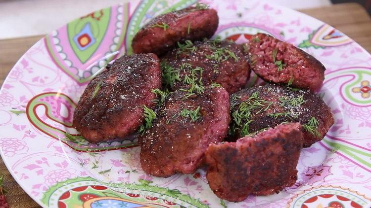 beet cutlets ready