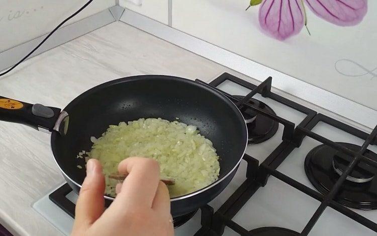 To cook, chop onion