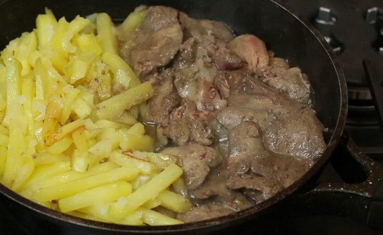 Fry the liver to cook