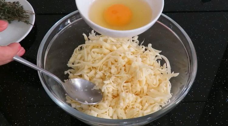 Prepare the filling for cooking