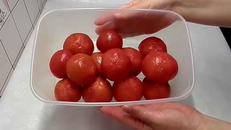 peel tomatoes