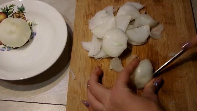 To cook, chop onion