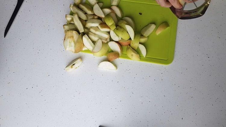 sissy of apples and condensed milk for the winter