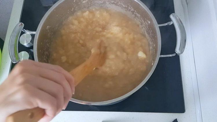 Mix the ingredients to make a smoothie