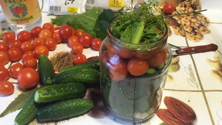 put the tomatoes in a jar