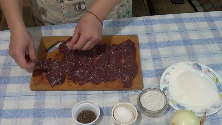 Mix the ingredients to cook.