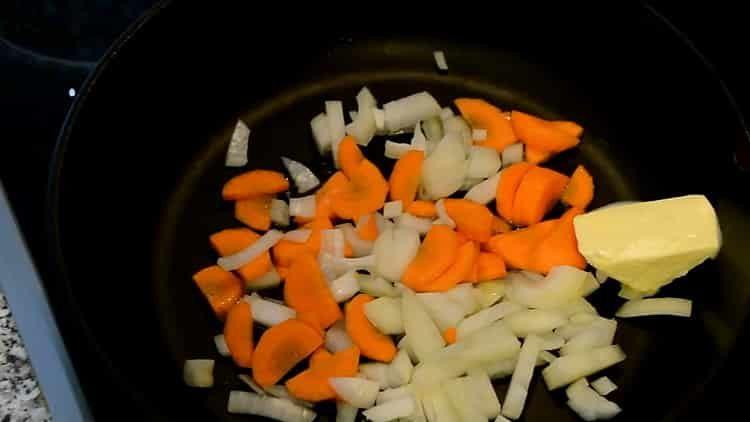 Fry vegetables for cooking