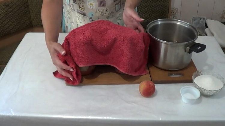 pour boiling water into jars