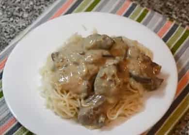 How to learn to cook a delicious liver in sour cream with onions 🥣