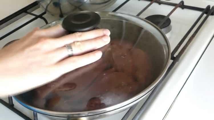 Put out the liver to cook