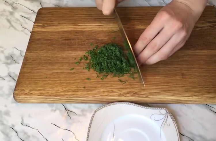 finely chop the greens