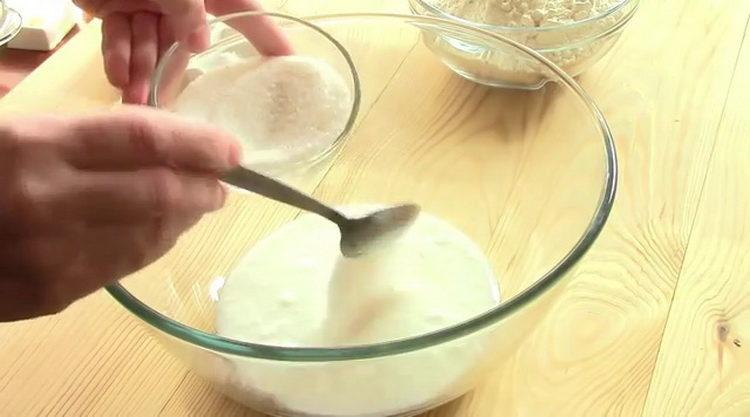 Cooking pumpkin pies