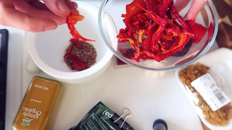 How is seasoning prepared for pilaf