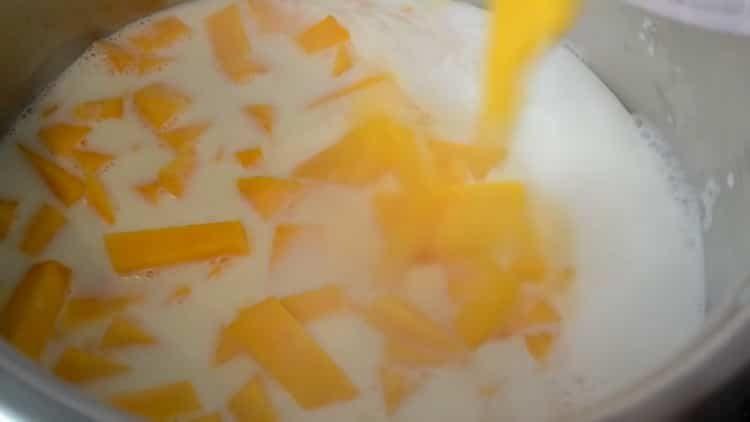 Boil a pumpkin for cooking