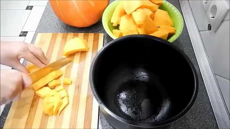 How to make pumpkin puree