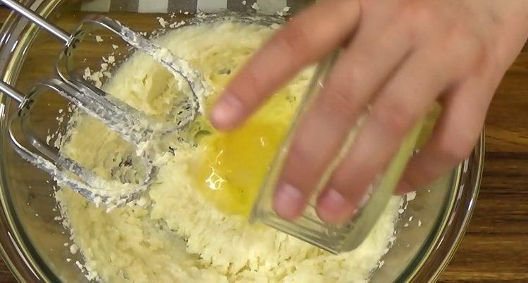 Cooking cream pie according to the recipe