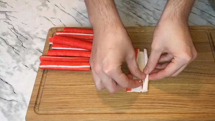 Prepare chopsticks for cooking
