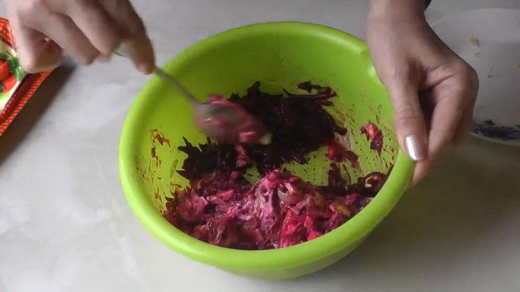 Add mayonnaise to prepare the meal.