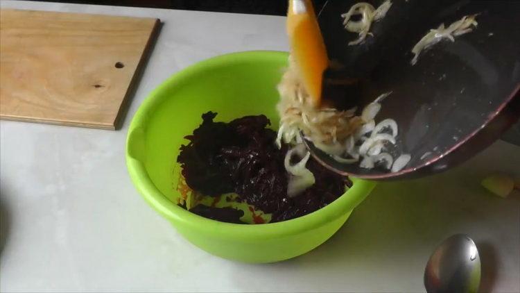 Combine the ingredients for cooking.