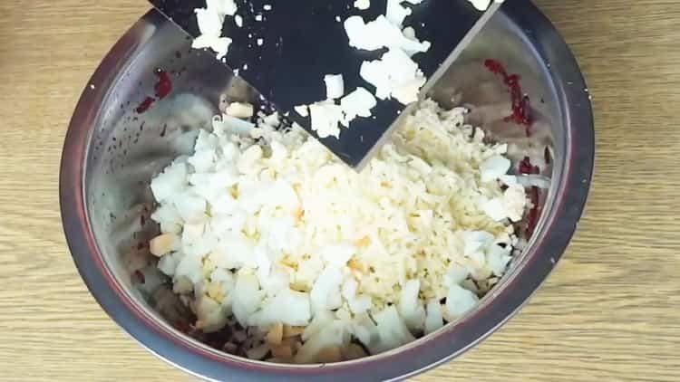 Mix the ingredients to cook.