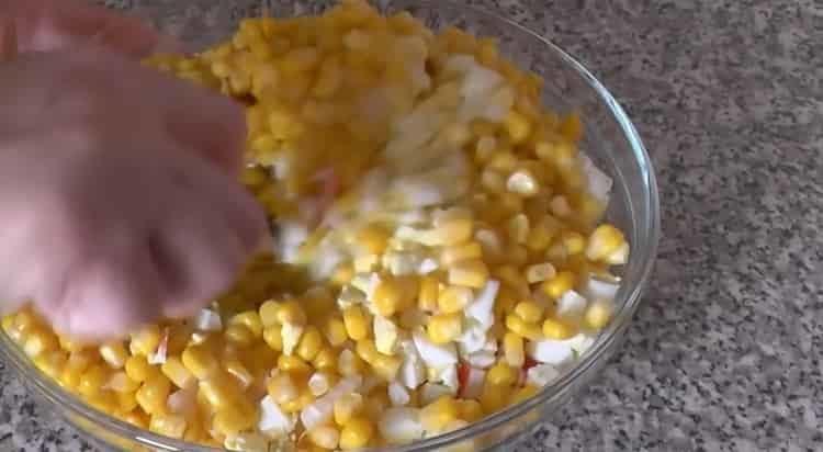 Mix the ingredients to cook.