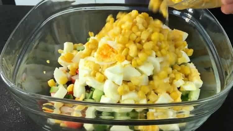 Prepare the corn for cooking