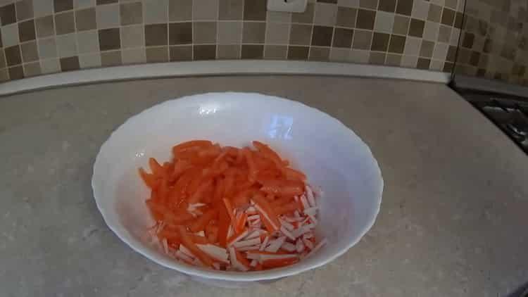 Combine the ingredients for cooking.