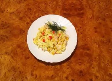 How to learn how to cook a delicious salad with Beijing cabbage and crab sticks 🥗