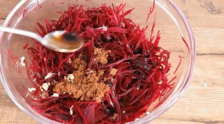 Prepare the oil for cooking