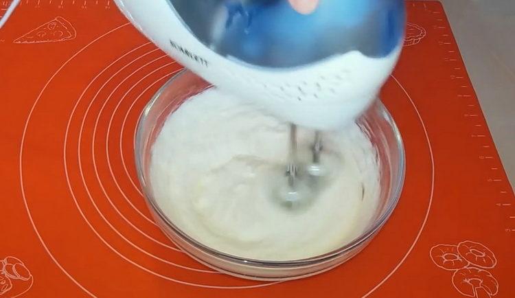 Whip the cream to make a cake