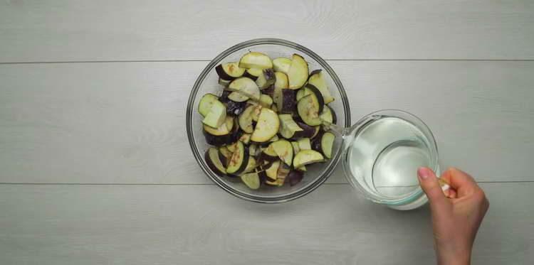 fill eggplant with water