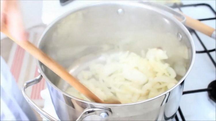 Toast, fry the onions