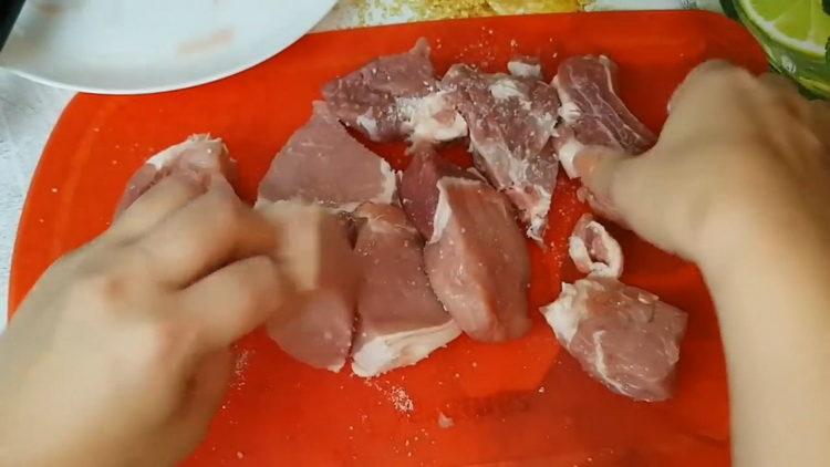 Prepare the ingredients for cooking.