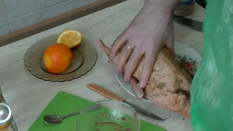 To cook, pickle the duck