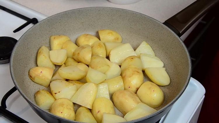 fry potatoes