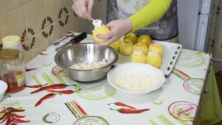Stuff apples for cooking