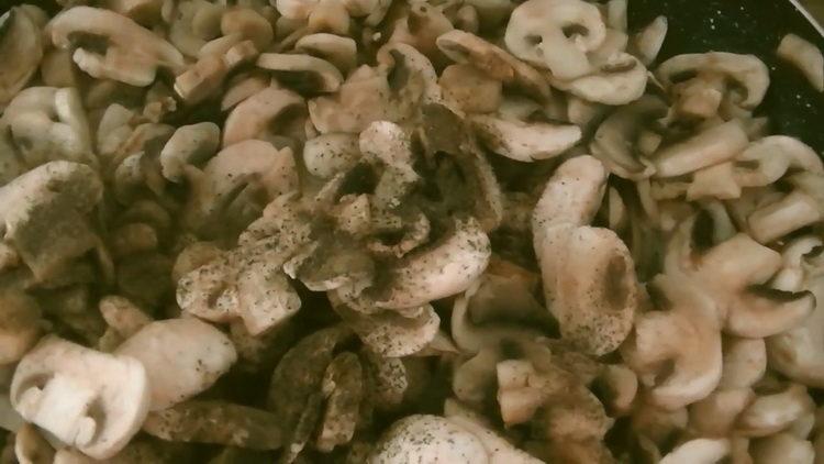 fry the mushrooms