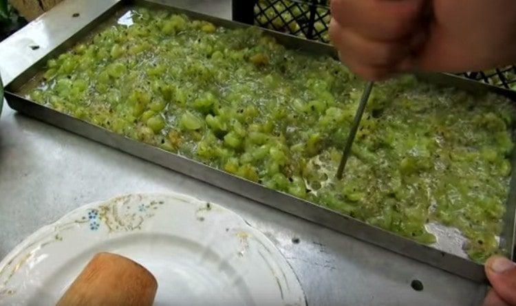 knead gooseberries pusher