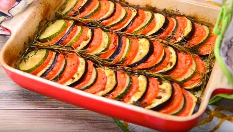Baked vegetables in the oven according to this recipe will become a good side dish and a delicious dinner dish.