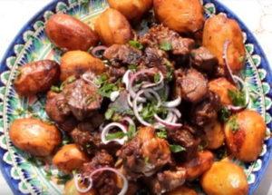 Cooking a flavored cauldron-kebab at the stake according to a step by step recipe with a photo.