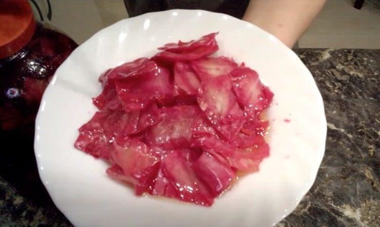 Cabbage jelly according to this recipe is very tasty.