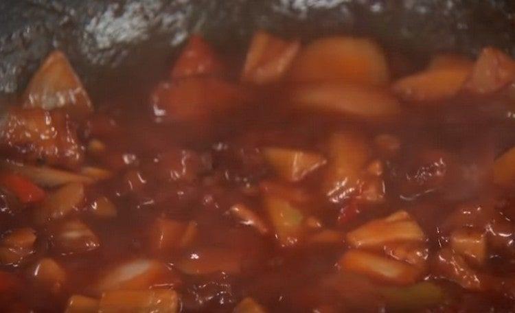 Mix the ingredients well.